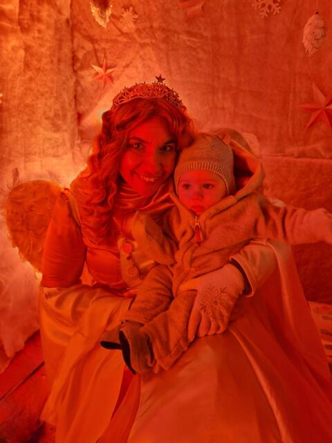  Die Begegnung mit dem Christkind brachte die Kinderaugen zum Leuchten. | Foto: Stadt Bobingen