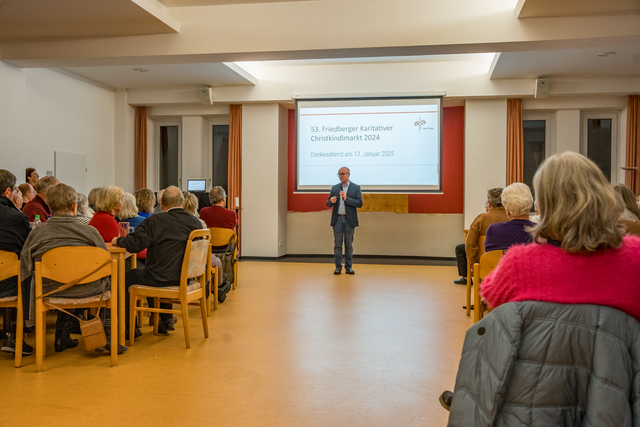 53. Dankesabend für "Friedberg Karitativ" im Friedberger Pallotti-Pfarrsaal - Pater Reinhold Maise berichtet | Foto: FSeventfoto