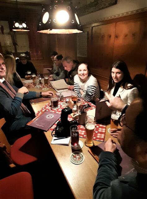 vorne von links Constance Bonduelle neben Karine Barchasz | Foto: Marianne Stenglein