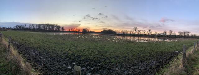 Langsam geht die Sonne unter
