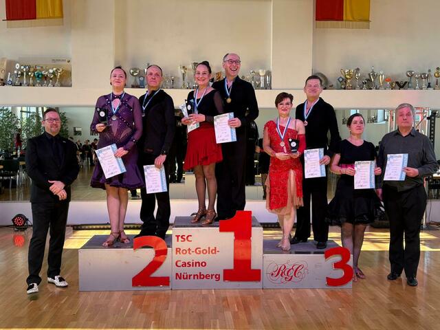 Doppelsieger in den Klassen D und C der Masters III:
Maria und Harald Dehner