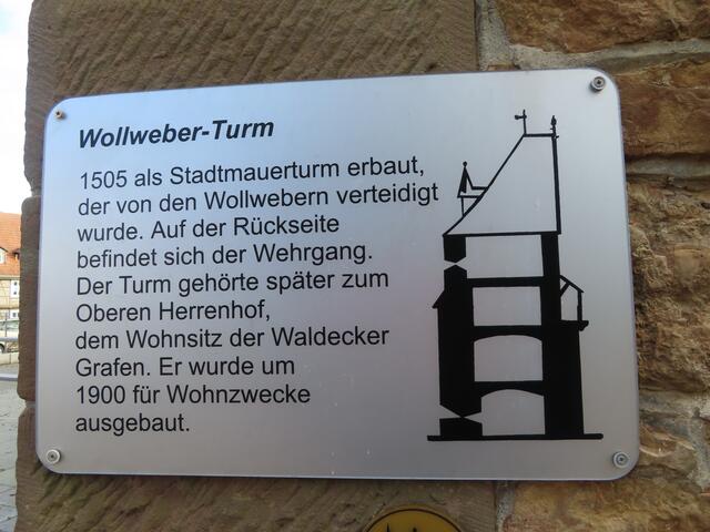 Hiunweistafel zum "Wollweberturm". | Foto: M. A.
