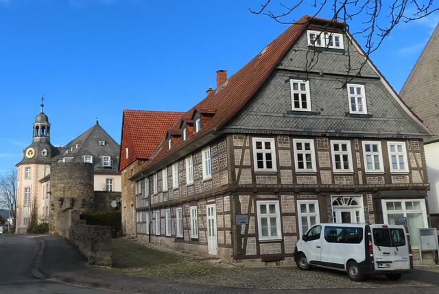 Der "Obere Herrenhof" (Vordergrund) und das "Amtsgericht" (Hintergrund). | Foto: M. A.