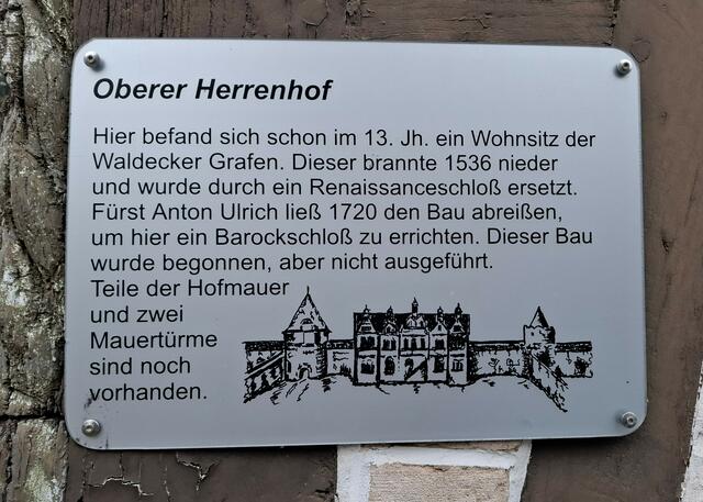 Hinweistafel zum vorherigen Bild. | Foto: M. A.