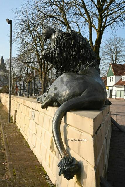 Neustädter Löwe zwischen den Brücken (Foto: Katja Woidtke)

Löwenstatue von Bernd Maro | Foto: Katja Woidtke