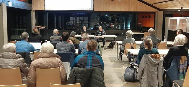 Besprechung der Kanuveranstaltungen auf dem Eiskanal 2025 | Foto: Marianne Stenglein