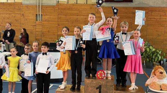 Kinder D-Klasse: Alexander Kuschill &amp; Emily Stoltze sicherten sich den Bayerischen Meistertitel, und stiegen mit dieser herausragenden Leistung direkt in die C-Klasse auf. | Foto: TSC Dancegallery e. V.