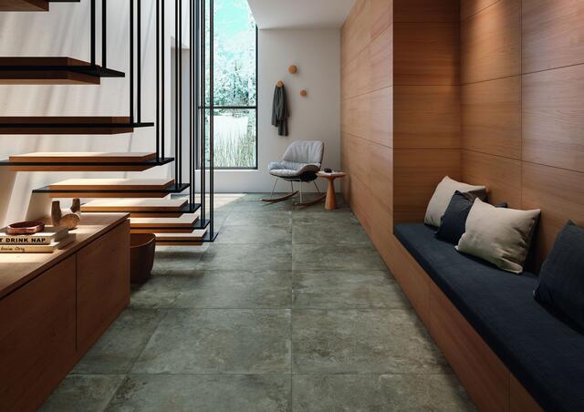 Die großzügige Gestaltung mit Fliesen integriert auch Flurbereiche optisch in die Wohnräume.
 | Foto: DJD/Deutsche-Fliese.de/Villeroy &amp; Boch Fliesen