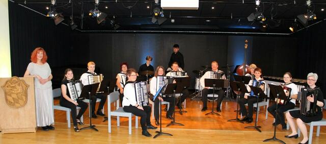 Das Akkordeonorchester der Städtischen Sing- und Musikschule Schrobenhausen | Foto: Städtische Sing- und Musikschule Schrobenhausen