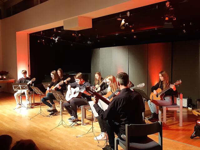 Das Gitarrenensemble der Städtischen Sing- und Musikschule Schrobenhausen | Foto: Städtische Sing- und Musikschule Schrobenhausen