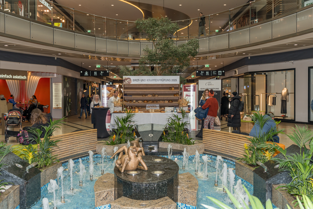 Die Brot- und Krapfenprüfung der Augsburger Innungsbäcker, durchgeführt durch das Deutsche Brotinstitut, ist eine wichtige Veranstaltung, die die Qualität und Vielfalt von Backwaren in der Region hervorhebt. | Foto: FSeventfoto