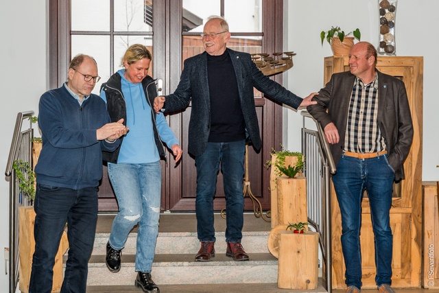 Valentinsfrühstück 2025 der Friedberger CSU - Im Bild von links: Andreas Beutlrock, Simone Losinger, Manfred Losinger und Wolfgang Spring | Foto: FSeventfoto