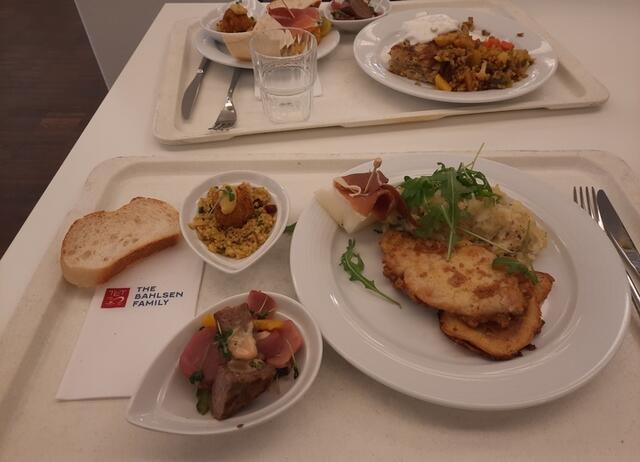 THE BAHLSEN FAMILY: Radtour - mit "all you can eat buffet". Siehe Punkt 3.3, weiter unten ... | Foto: ADFC Langenhagen