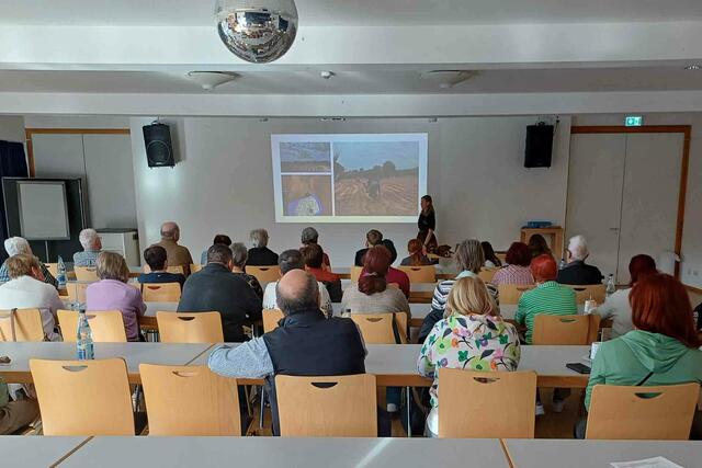 Beim Familienwochenende der Kolpingsfamilie Vöhringen im Allgäuhaus Wertach spendete die Kolpingsfamilie für die nachhaltigen Projekte der Kolpingstiftung-Rudolf-Geiselberger 415€.
