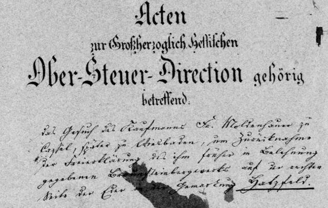 das Gesuch des Kaufmanns Fr. Moldenhauer zu
Cassel, später zu Wiesbaden, um Zurücknahme
Der Freierklärung des ihm früher in Belehnung
gegebenen Braunsteinbergwerks auf der rechten
Seite zur Eder in der Gemarkung Hatzfeld.
1846