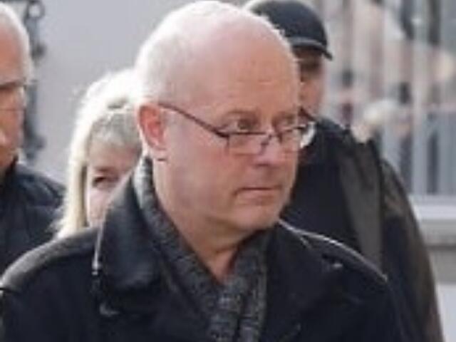 Priester Elmar Hirsch von der Neuapostolischen Kirche Friedbergs las die die biblische Noah-Erzählung als Friedensbotschaft. | Foto: Kristina Roth