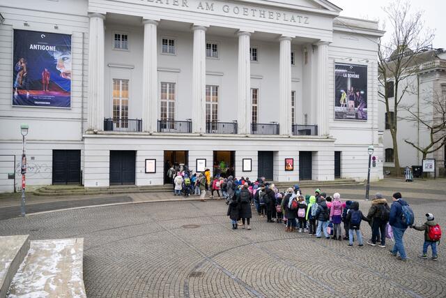 Alle 280 Kinder der Grundschule Borchshöhe besuchten die Vorführung im Theater am Goetheplatz. | Foto: Vonovia/Petrillo