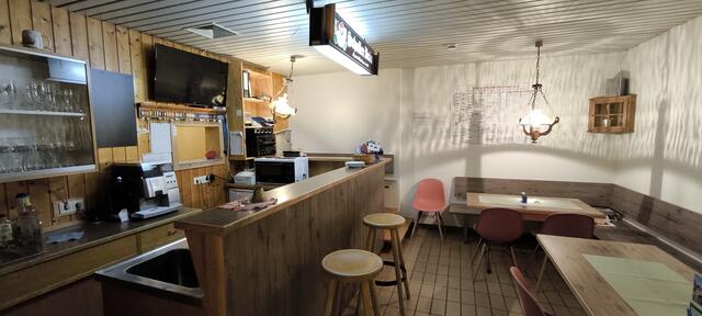 Im gemütlichen Sauna-Stüble haben die Saunabesucher die Möglichkeit Getränke zu sich zu nehmen und anregende Gespräche zu führen. | Foto: Saunafreunde Wertingen - Helmut Krell