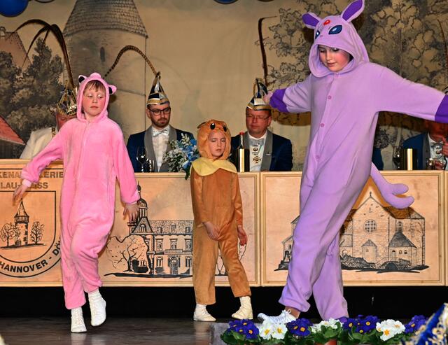 Pokemon-Tanz der Kindergarde