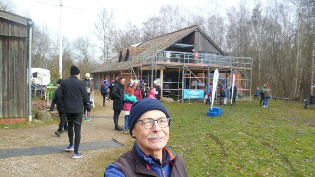Der Ausrichter der „Laufveranstaltung um den See“ ist der Schwimmclub Altwarmbüchen. 
