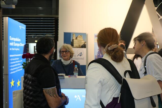 Barbara Kächele beim Beratungsgespräch | Foto: Marianne Stenglein