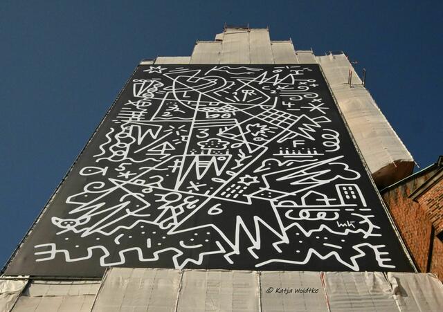 Hannover entdecken (Foto: Katja Woidtke)

"Ein Werk über das Leben" - Triptychon am Turm der Marktkirche | Foto: Katja Woidtke