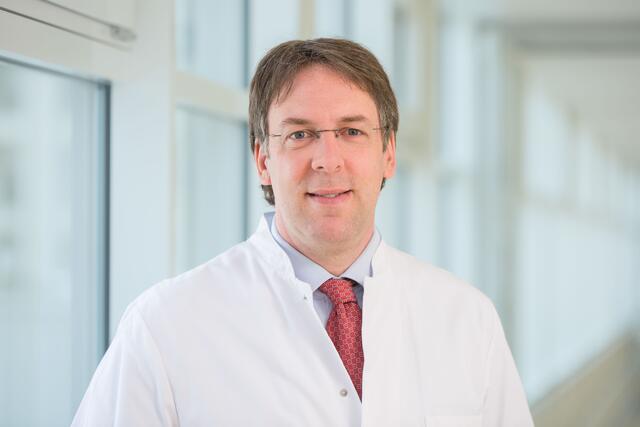 Professor Dr. Weber, Chefarzt der Gastroenterologie informiert am 19.03.2025 um 19.30 Uhr im Ferdinand-Wagner-Saal Schwabmünchen, Fuggerstraße 20 über Erkrankungen der Gallenblase und der ableitenden Gallenwege. Wie erkennt man sie und was kann man dagegen tun? Besprochen werden beispielsweise Gallensteine und Gallengangsstenosen sowie Tumore der Gallenwege und der Gallenblase.
um 19.30 Uhr - Der Eintritt ist wie immer frei | Foto: Matthias Baumgartner