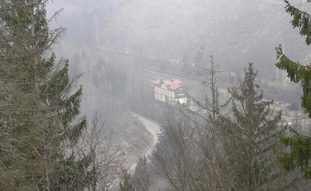 Nebelausblick auf die Eisfelder Talmühle