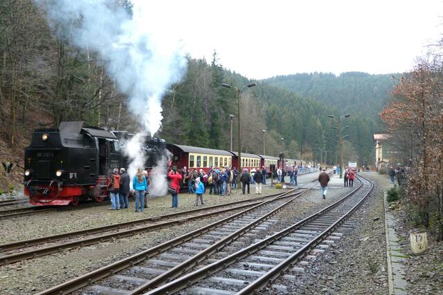 Sonderfahrt von Gernrode zum Brocken - Lokwechsel in der Eisfelder Talmühle