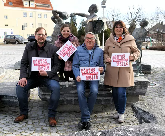 Das städtische Orga-Team der Königsmeile ist seit Monaten in Aktion (v. l.): Maximilian Semmlinger, Rebecca Ribarek, Josef Marko und Tanja Zimmermann (nicht im Bild: Thomas Walk). | Foto: Anke Maresch