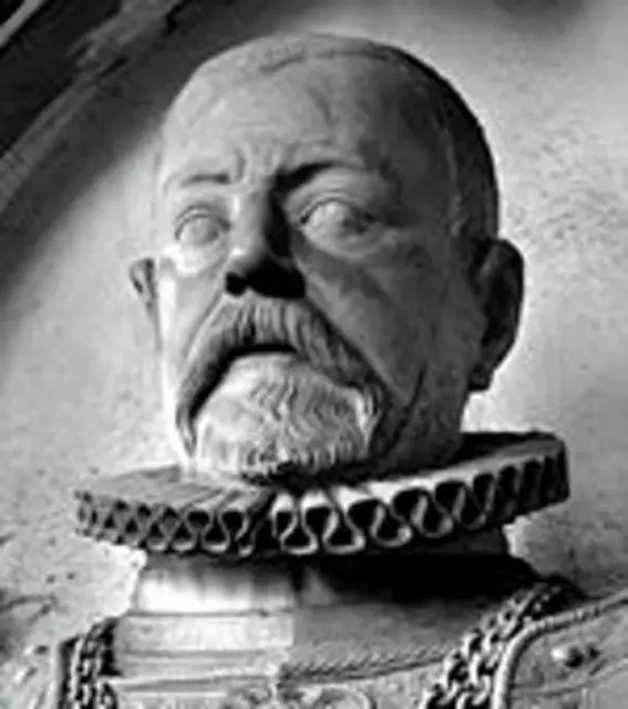 1575
Mit ableben des Johann XV. von Hatzfeld 
erlosch der hessische Zweig der
 Familie Hatzfeld.
Im gleichen Jahr zog
Landgraf Ludwig IV  von Hessen die 
Hälfte  von Schloß und Stadt Hatzfeld
Als erledigtes Lehen ein.
