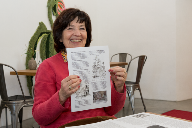 Auch zum 13. historischen Altstadtfest in der Zeit vom 4. bis 13. Juli 2025 wir die Illustrierte Zeitung wieder zu jedem Veranstaltungstag, frisch gedruckt im Fraghäusl der Stadt Friedberg aufliegen. Wir sprachen mit der Verfasserin Regine Nägele über die Entstehungsgeschichte und die neue Ausgabe der Illustrierten. Heitere Illustrationen, gezeichnet von Anton Oberfrank, beleben die geschichtlichen Inhalte  | Foto: FSeventfoto