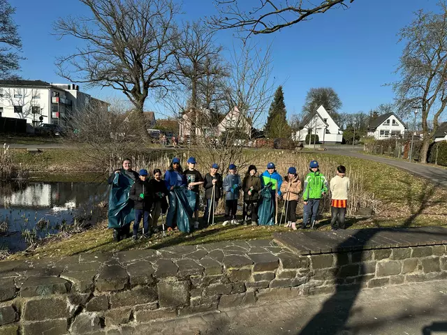 Hortkinder bei der Frühjahrsputzaktion in Stadtallendorf | Foto: Evangelischer Hort Stadtallendorf