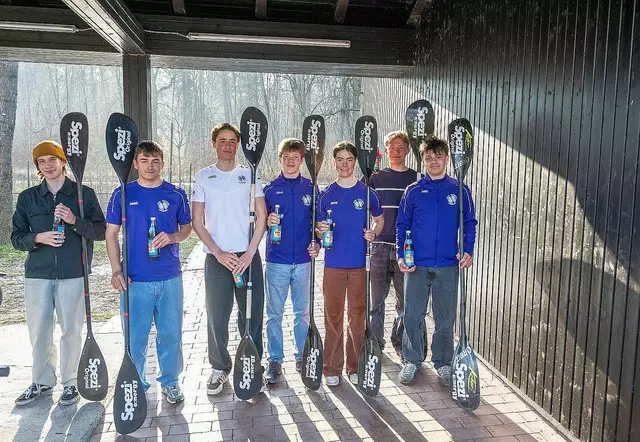 "Unterstützung der lokalen Kanu-Jugend auf dem Weg nach Olympia". | Foto: Michael Neumann