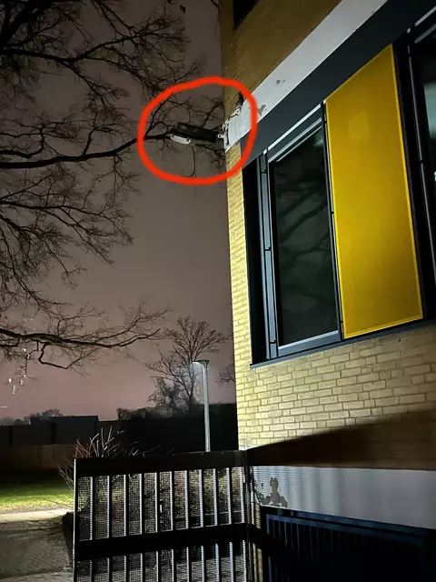 Diese Leuchte (roter Kreis) leuchtet nicht.