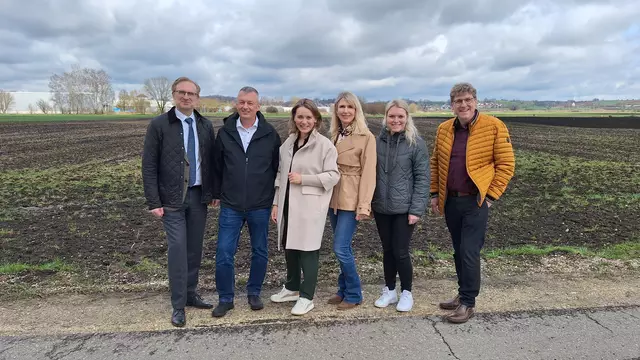 Alexander Flierl, Reinhard Löffler, Jenny Schack, Monika Wiesmüller-Schwab, Jacqueline Kuen, Martin Brenner. | Foto: Stadt Burgau
