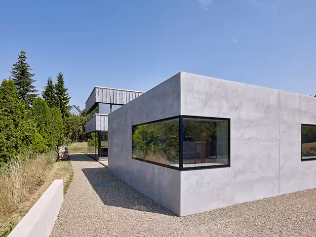 Energieeffizient und behaglich: Eine massive Bauweise mit Beton zahlt sich gleich mehrfach aus.
 | Foto: DJD/betonstein.org/Guido Erbring