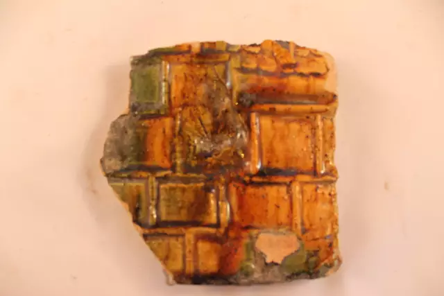 Fragment einer Blattkachel
Burg Hatzfeld