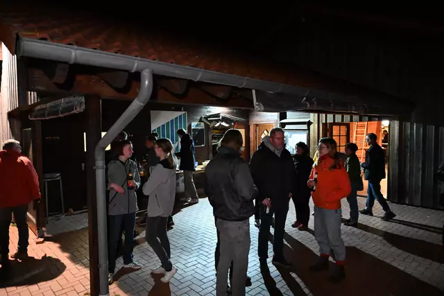 MVS 2025: Grillen nach der anstrengenden Sitzung in Anlehnung an Shakespeare : "Vegan oder nicht vegan, das ist hier die Frage? Egal Hauptsache biologisch abbaubar!
Hang loose and see you on the water in 2025.