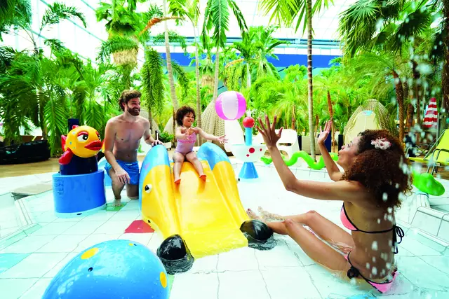 In der Therme Erding ist für die ganze Familie was geboten. | Foto: Therme Erding
