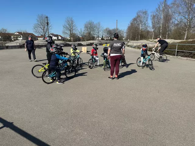 Foto: Bilder: Lisa Gieb, Sascha Ortel, Holger Stolz