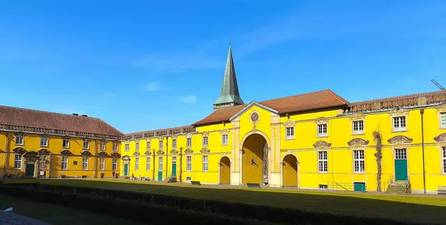 Im Osnabrücker Schloss ist die Universität untergebracht. | Foto: Shima Mahi