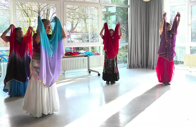 Hier tanzen wir zum Shantylied "Leinen los" von Santiano.