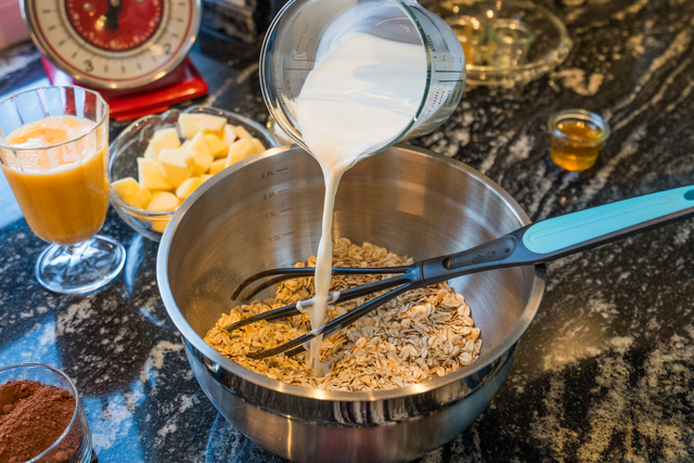 Sabinas Kochstudio 2025 - Apfel-Bananen-Kuchen | Foto: FSeventfoto