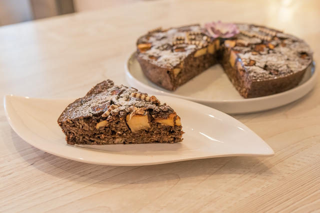 Sabinas Kochstudio 2025 - Apfel-Bananen-Kuchen | Foto: FSeventfoto