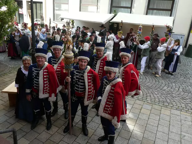 Die Cordonisten mit Zunftstange beim Altstadtfest 2019 | Foto: Dr. Hubert Raab