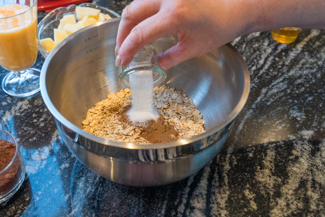 Sabinas Kochstudio 2025 - Apfel-Bananen-Kuchen | Foto: FSeventfoto
