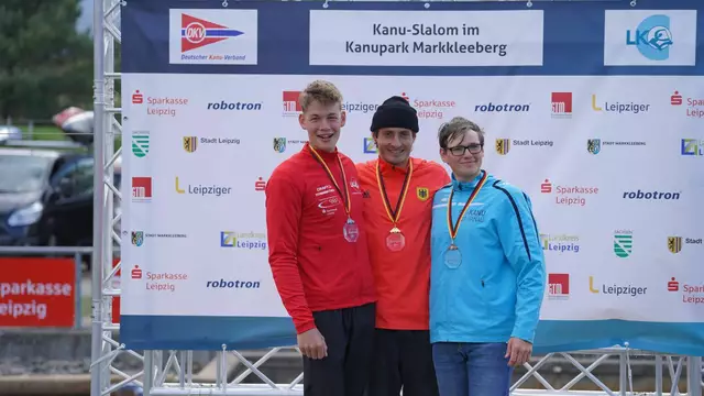 Siegerehrung von links:  Zimmermann-Hegge-Stroß | Foto: DKV Uta Büttner