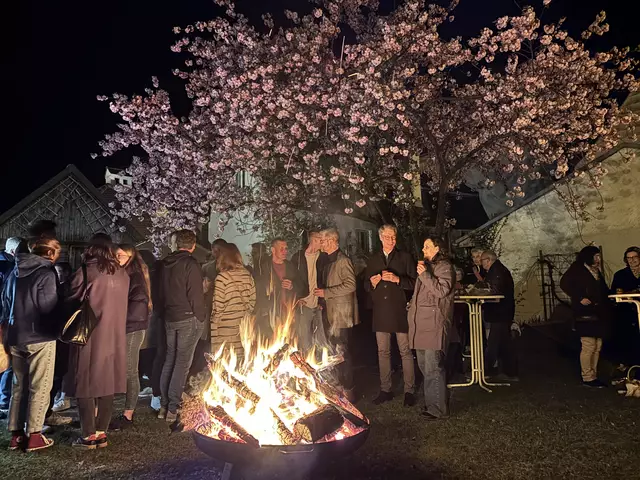 Beisammensein am Osterfeuer