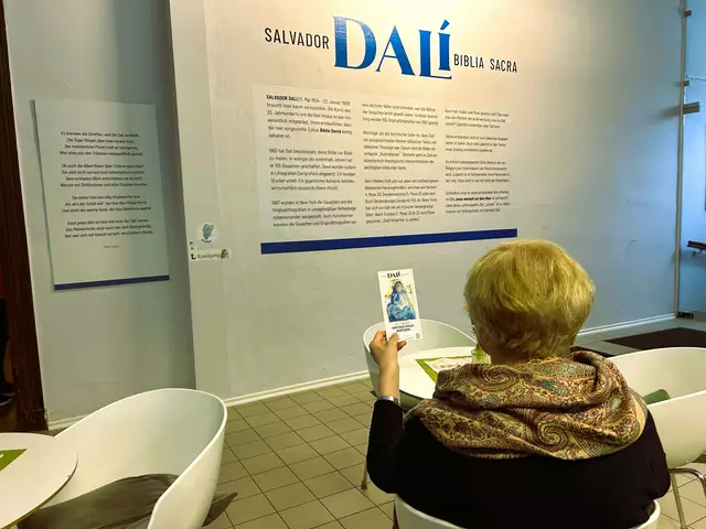Erste Informationen gibt es im Foyer. 